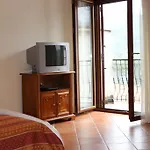 Ursa Major 3* Arola (Campania)
